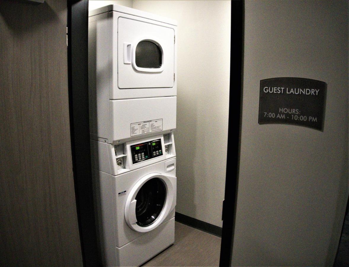 Brookstone Inn & Suites 道奇堡 外观 照片