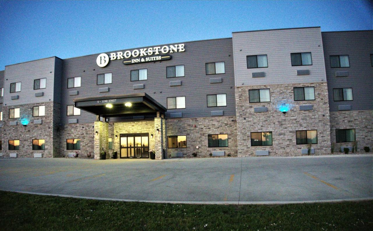 Brookstone Inn & Suites 道奇堡 外观 照片