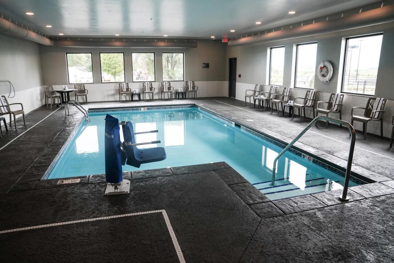 Brookstone Inn & Suites 道奇堡 外观 照片